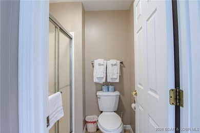 Turn-key 3 bedroom, 3 bathroom condo located in the desirable - photo 16
