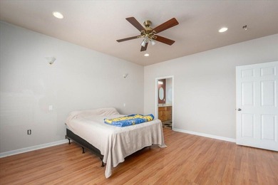 Beautiful Lakefront Living with 150 Feet of Waterfront and Views - photo 16