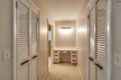 Spacious 3-bedroom, 2.5-bath home on a cul-de-sac near the - photo 17