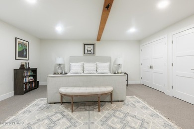 Location, luxury, and indoor/outdoor space abound at 2585 Aspen - photo 24