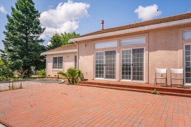 Beautiful Lakefront Living with 150 Feet of Waterfront and Views - photo 27