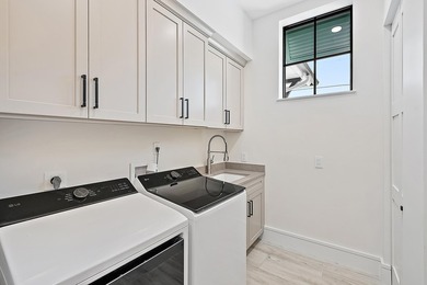 Welcome to your dream home in the heart of Tequesta! This brand - photo 32