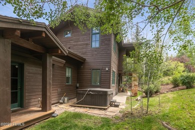 Location, luxury, and indoor/outdoor space abound at 2585 Aspen - photo 41