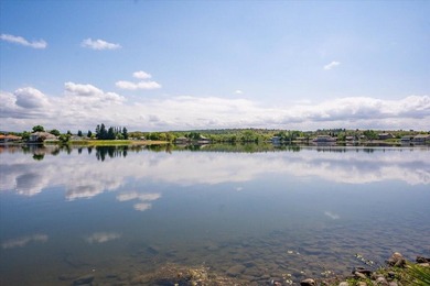 Beautiful Lakefront Living with 150 Feet of Waterfront and Views - photo 41