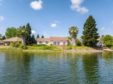 Beautiful Lakefront Living with 150 Feet of Waterfront and Views - photo 46