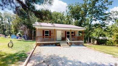 Lake Home For Sale in Benton, Kentucky