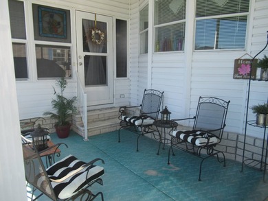 Welcome to Forest Lake Estates!! A 5-star 55+plus gated - photo 4