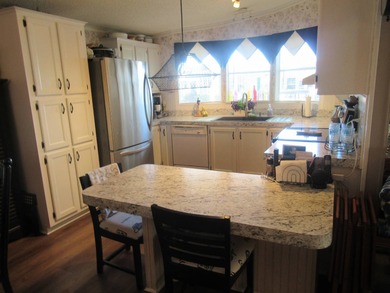 Welcome to Forest Lake Estates!! A 5-star 55+plus gated - photo 8