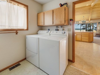 Breathtaking panoramic views of the Pacific Ocean, Alsea Bay - photo 18