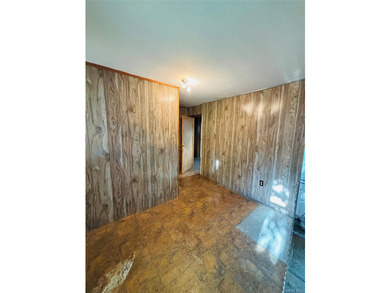High Ranch With Updated Kitchen And Large Living Room. Hardwood - photo 20