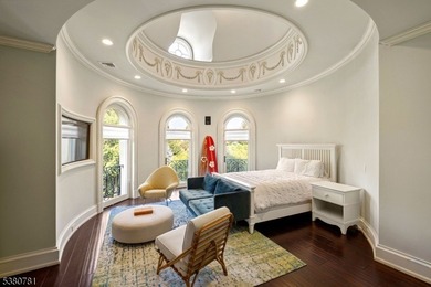 In Alpine's most coveted enclave, where prestige meets - photo 28