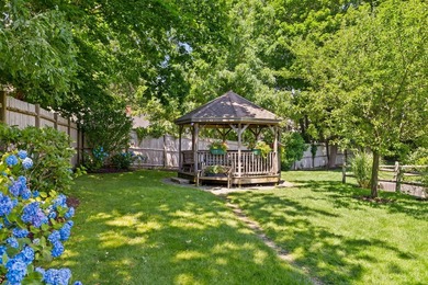 Experience the best of downtown Falmouth from this immaculate - photo 33