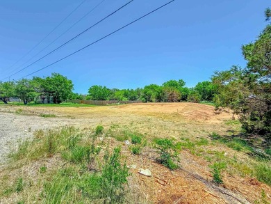 Rare Opportunity in Granbury, Texas! Don't miss your chance to - photo 4