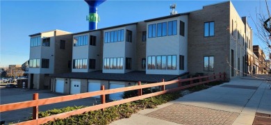 Lake Condo For Sale in Albert Lea, Minnesota