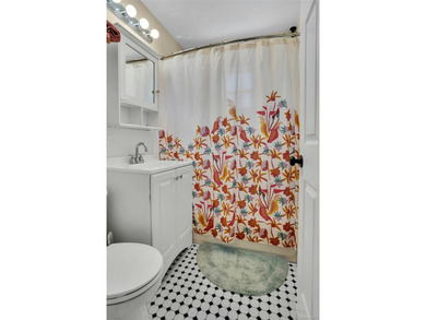 Welcome to 6 Linton Court, a beautifully maintained 2-bedroom - photo 34