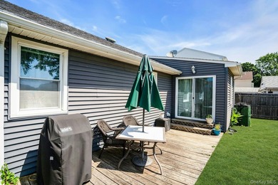 Welcome to 6 Linton Court, a beautifully maintained 2-bedroom - photo 35