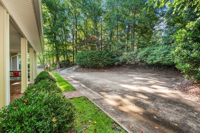 Welcome to one of Lake Harding's most captivating waterfront - photo 3