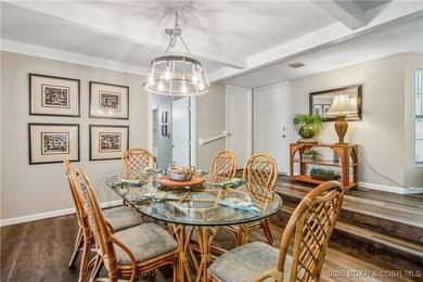 The location at Water's Edge everyone wants. A walk in unit with