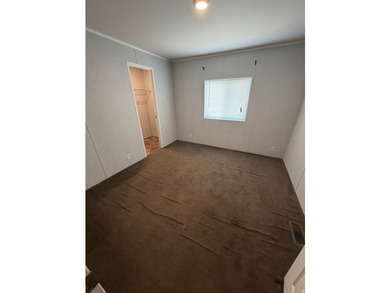 2018 Mobile home in Rolling Hills park. Pool and club house and - photo 13