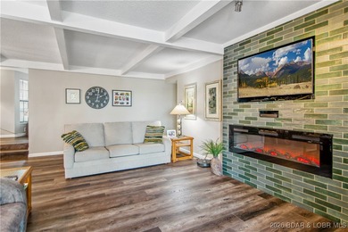 The location at Water's Edge everyone wants. A walk in unit with