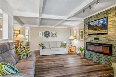 The location at Water's Edge everyone wants. A walk in unit with