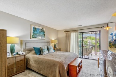 The location at Water's Edge everyone wants. A walk in unit with - photo 23