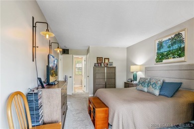The location at Water's Edge everyone wants. A walk in unit with - photo 26