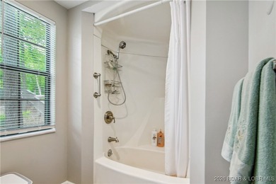 The location at Water's Edge everyone wants. A walk in unit with - photo 31