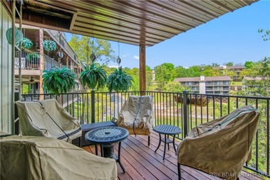 The location at Water's Edge everyone wants. A walk in unit with - photo 36