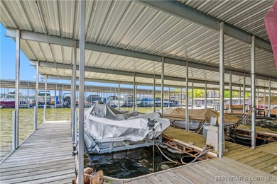 The location at Water's Edge everyone wants. A walk in unit with - photo 38