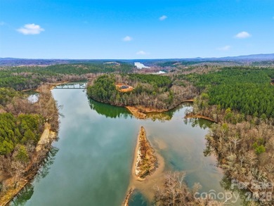 A truly rare offering along the Catawba River, this remarkable - photo 9