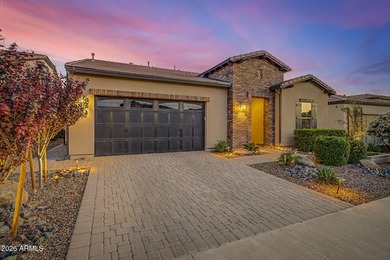 Prepare to be amazed! This fantastic 2 bed, 2.5 bath property - photo 2