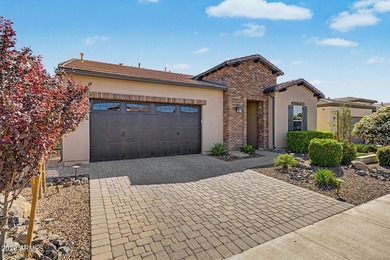 Prepare to be amazed! This fantastic 2 bed, 2.5 bath property - photo 5
