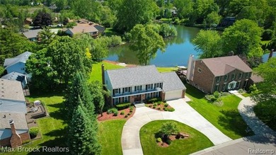 Welcome home to this gorgeous Colonial featuring 3,212 square - photo 2