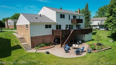Welcome home to this gorgeous Colonial featuring 3,212 square - photo 6