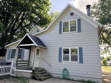 Located just 1.5 blocks away from the lake and the iconic *Storm - photo 11