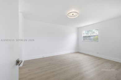Charming Fully Remodeled Condo in Century Village, Pembroke - photo 13