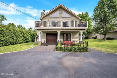 Wildwood Lake Home For Sale in Lake Ariel Pennsylvania