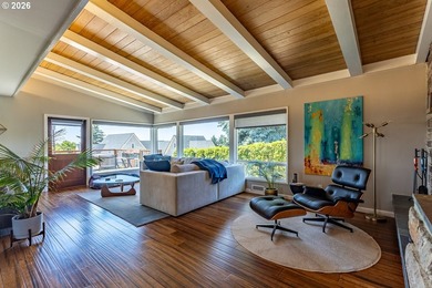 Experience the perfect blend of timeless mid-century modern - photo 3