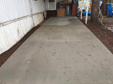 Remodeled and good condition. Great property for investor or - photo 3