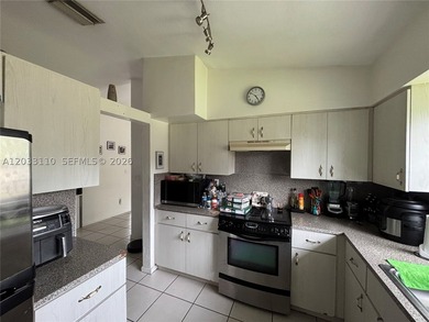 Don't miss this opportunity to own this charming and well - photo 8