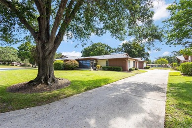 Virtually Staged. Rare Corner-Unit in the highly sought-after - photo 28