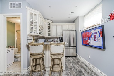 Gorgeous 4 bedroom, 4 bath, 2 Family Center Hall Colonial in - photo 35