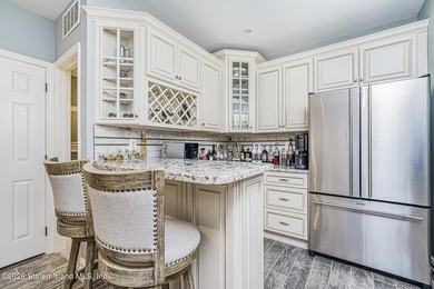 Gorgeous 4 bedroom, 4 bath, 2 Family Center Hall Colonial in - photo 36