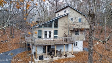 Mill Pond Home For Sale in Bushkill Pennsylvania