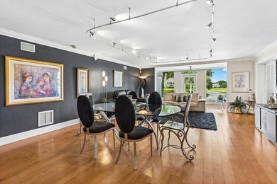 This beautifully updated first-floor condo offers 3 bedrooms, 2 - photo 4