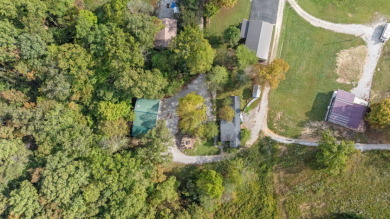 Lake Living Tucked Away On A Peaceful Dead-End Street - photo 10