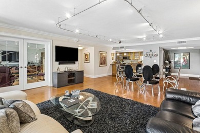 This beautifully updated first-floor condo offers 3 bedrooms, 2 - photo 6
