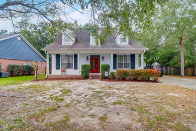 Have you been looking for that perfect updated home in a golf - photo 2