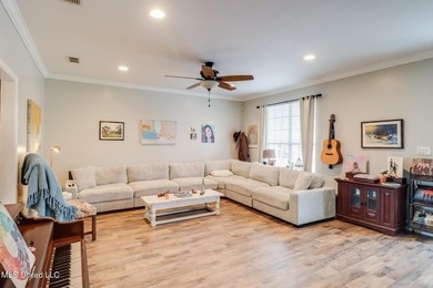 Have you been looking for that perfect updated home in a golf - photo 6